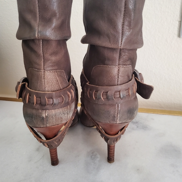 GUESS Boho Grey Leather Strappy Peep Toe Ankle Booties Women's Shoes Size 8.5 - Picture 5 of 15